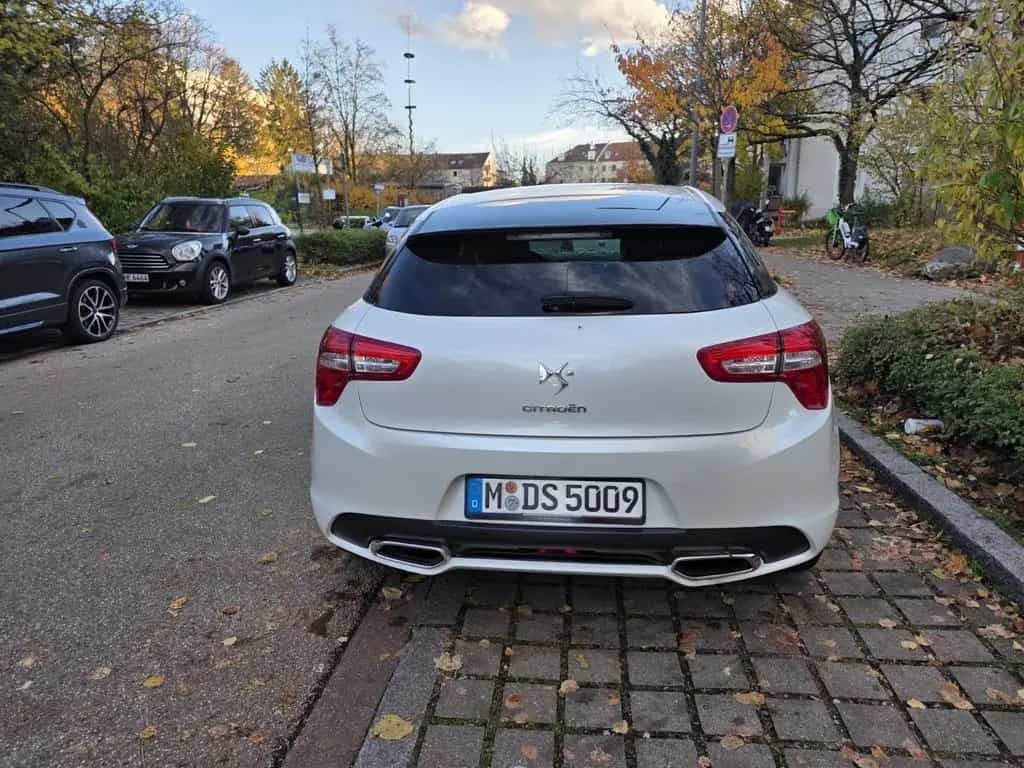 DS Automobiles DS5 THP 155 Chic Autom. 02/2013-photo-4
