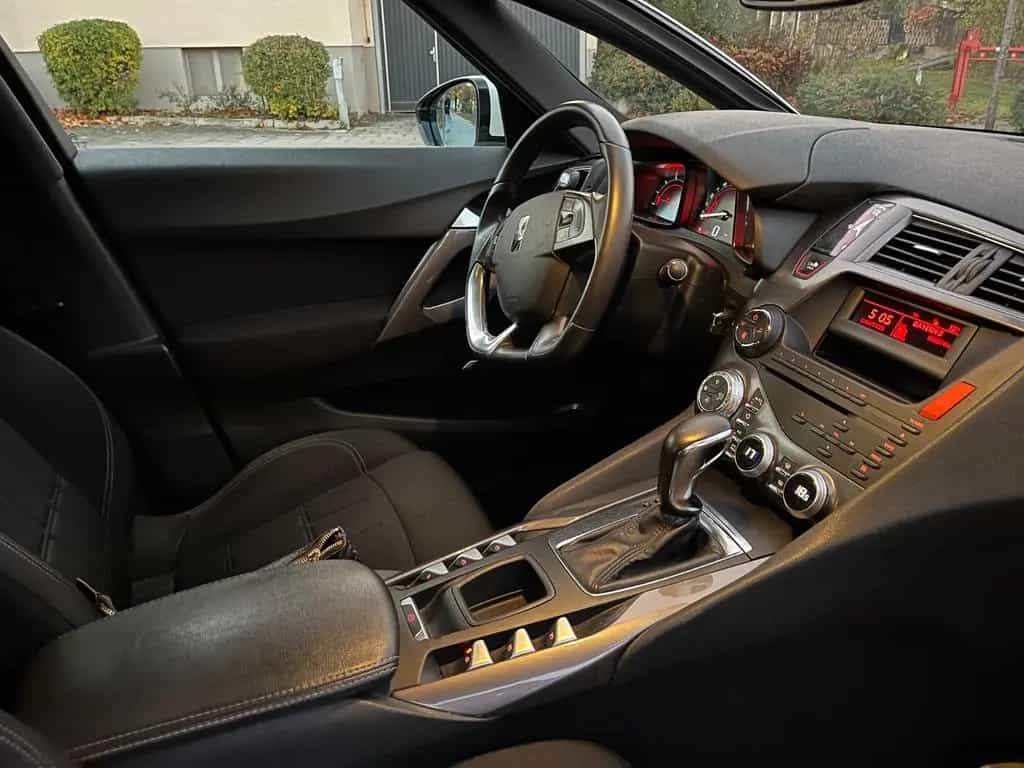 DS Automobiles DS5 THP 155 Chic Autom. 02/2013-photo-9