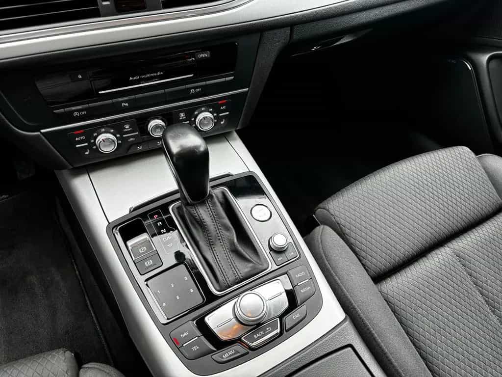 Audi A6 Avant 3.0 TDI quattro S-LINE LED NAVI AHK AIR 10/2015-photo-15