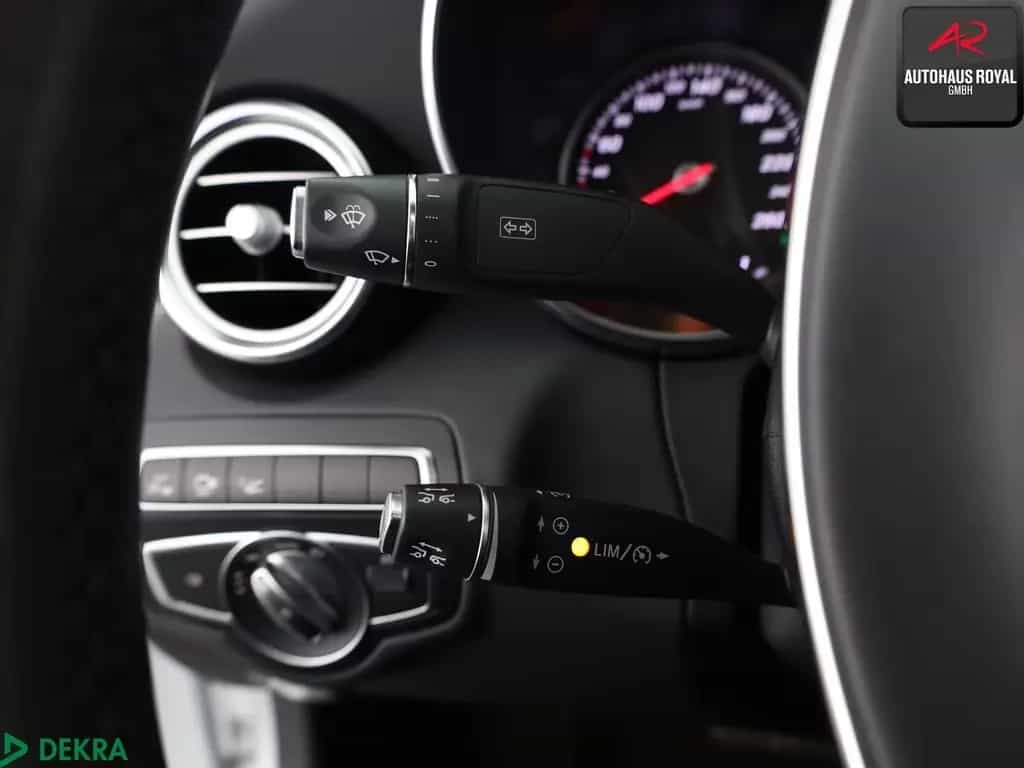 Mercedes-Benz C 300 AMG AIRMATIC HUD,360GRAD,COMAND,DISTRO,AHK 07/2017-photo-15