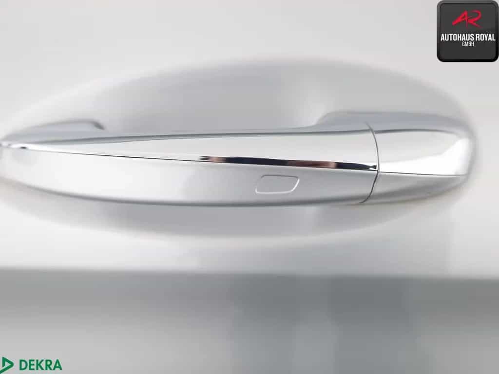 Mercedes-Benz C 300 AMG AIRMATIC HUD,360GRAD,COMAND,DISTRO,AHK 07/2017-photo-8
