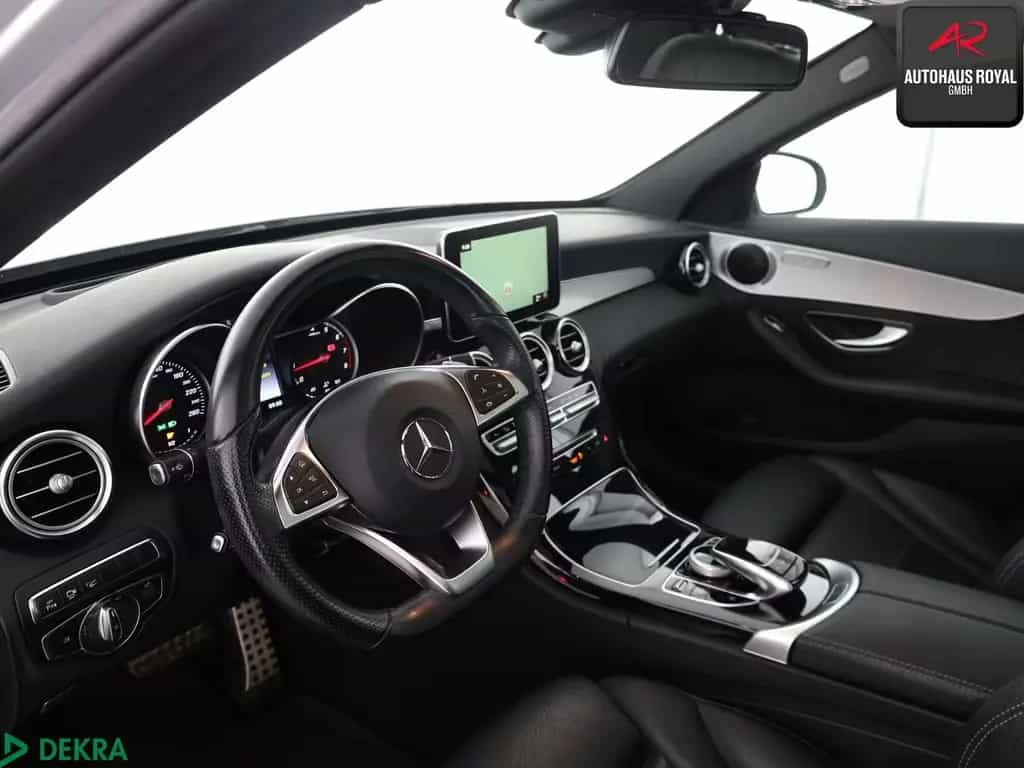 Mercedes-Benz C 300 AMG AIRMATIC HUD,360GRAD,COMAND,DISTRO,AHK 07/2017-photo-9