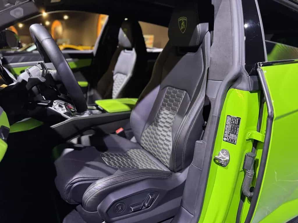 Lamborghini Urus Garantie 06/26*Reifen neu*23Zoll*B&O*Pano 06/2022-photo-10
