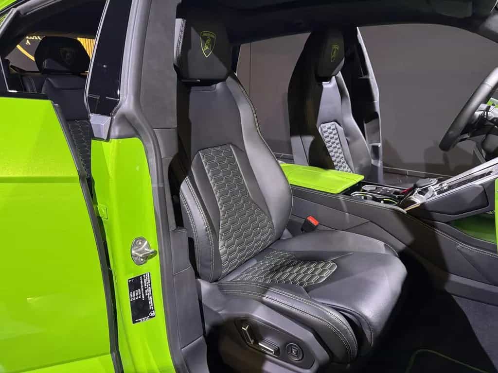 Lamborghini Urus Garantie 06/26*Reifen neu*23Zoll*B&O*Pano 06/2022-photo-12