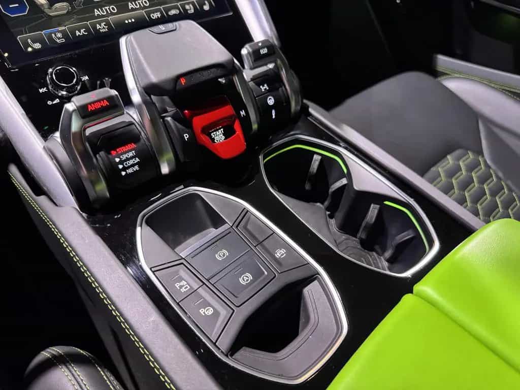 Lamborghini Urus Garantie 06/26*Reifen neu*23Zoll*B&O*Pano 06/2022-photo-16