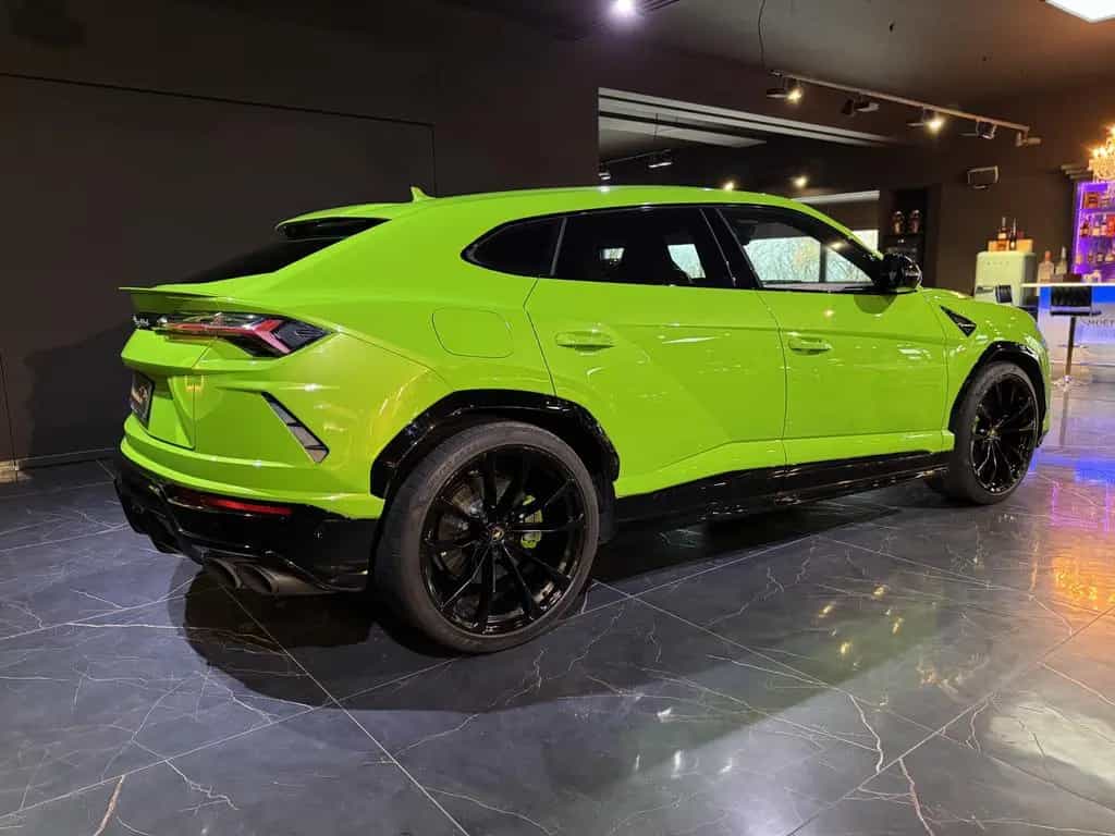 Lamborghini Urus Garantie 06/26*Reifen neu*23Zoll*B&O*Pano 06/2022-photo-2