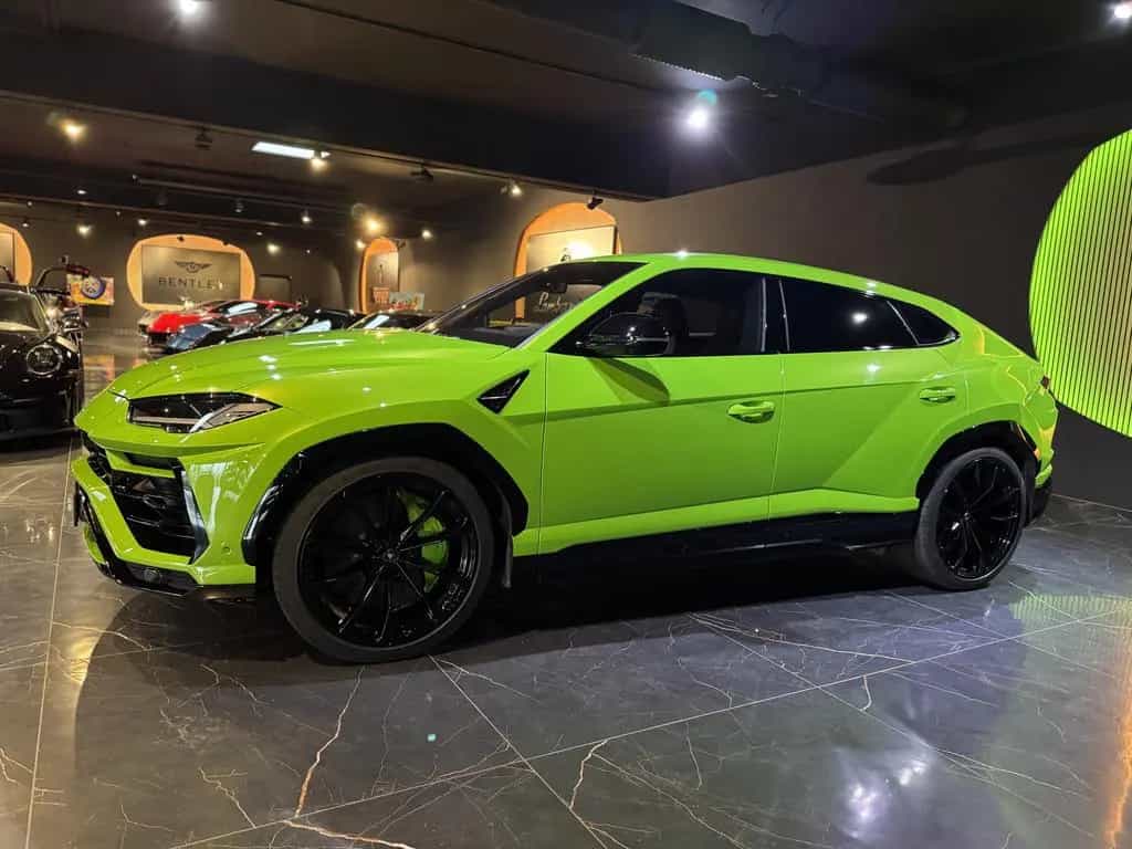 Lamborghini Urus Garantie 06/26*Reifen neu*23Zoll*B&O*Pano 06/2022-photo-7