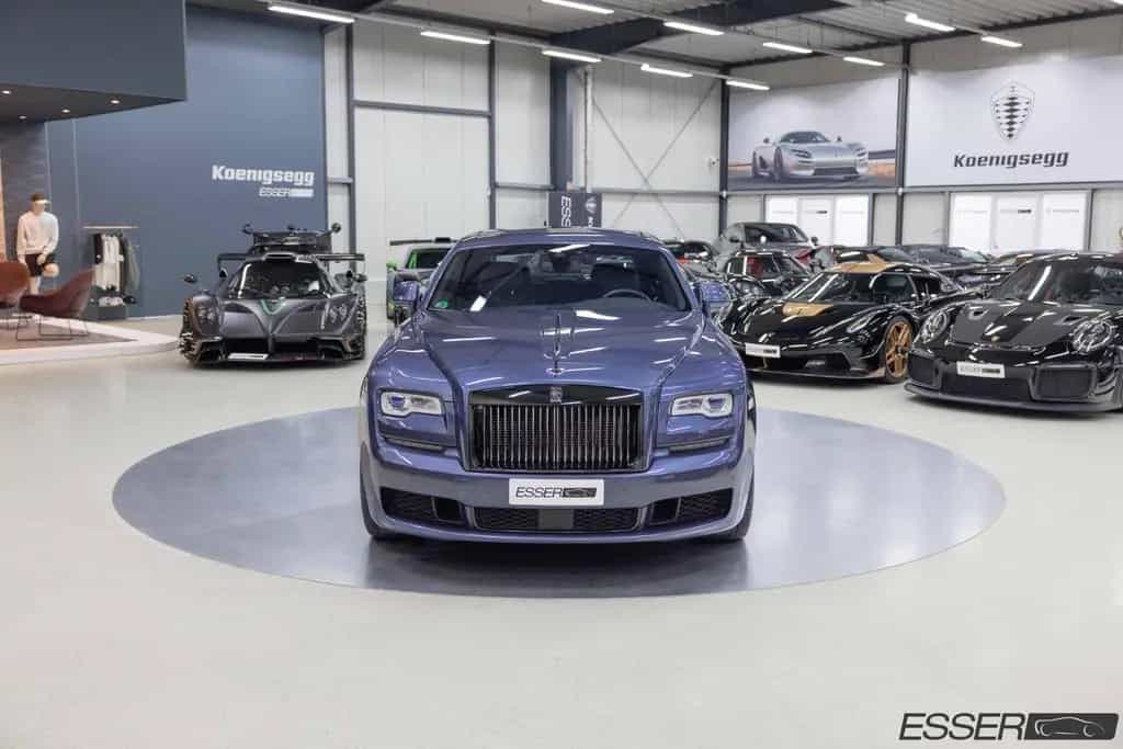 Rolls-Royce Ghost Black Badge | Bespoke | Theatre config. 09/2018-photo-1
