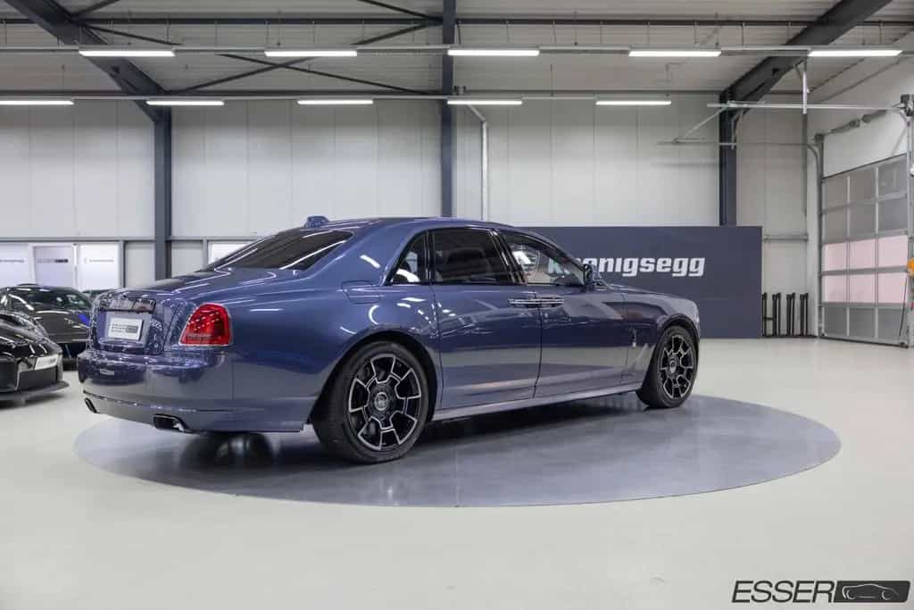 Rolls-Royce Ghost Black Badge | Bespoke | Theatre config. 09/2018-photo-20