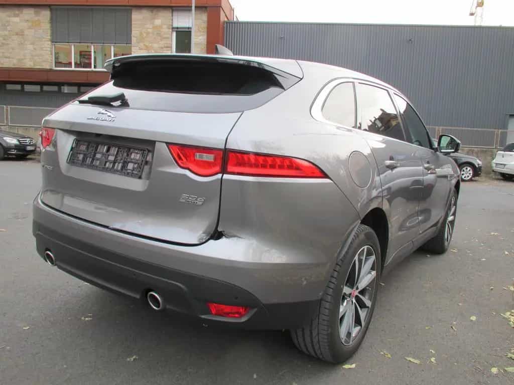 Jaguar F-Pace Portfolio AWD LED Panorama Leder Navi 02/2021-photo-5
