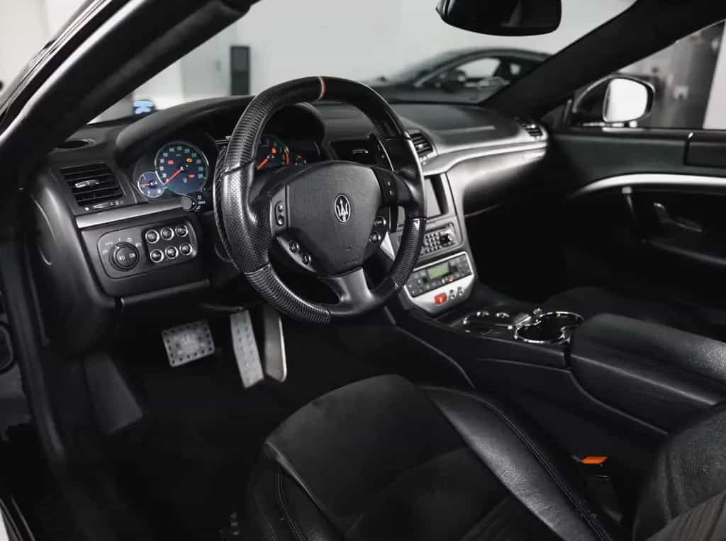 Maserati Granturismo S *F1*Carbon*Sportabgas*Alcantara* 08/2011-photo-10