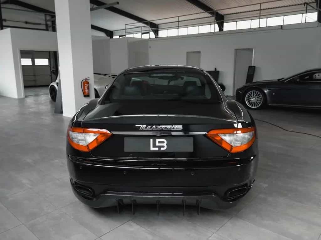 Maserati Granturismo S *F1*Carbon*Sportabgas*Alcantara* 08/2011-photo-6