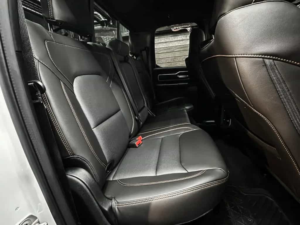 Dodge RAM BIG HORN 6.4 Box 4x4 5.7L 12/2020-photo-26