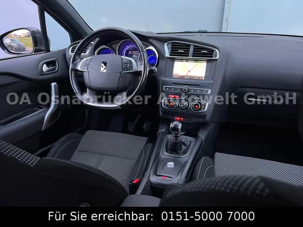 Citroën DS4 131PS Kamera SHZ Tempomat Navi KeyLess 11/2017-photo-11