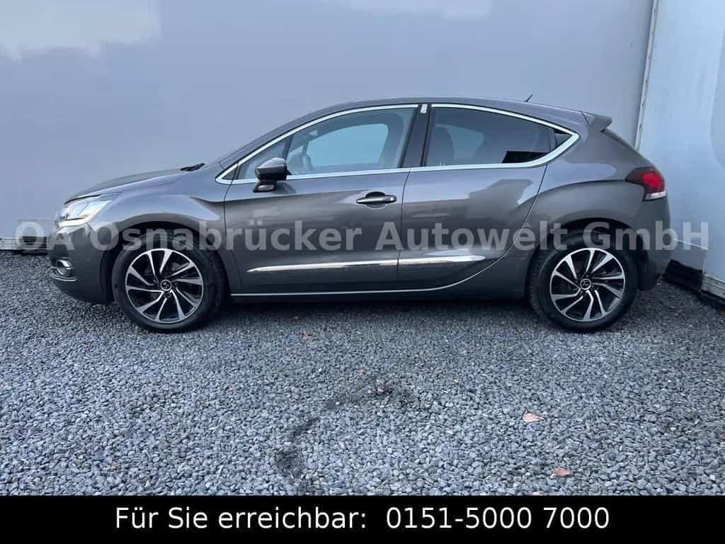 Citroën DS4 131PS Kamera SHZ Tempomat Navi KeyLess 11/2017-photo-2