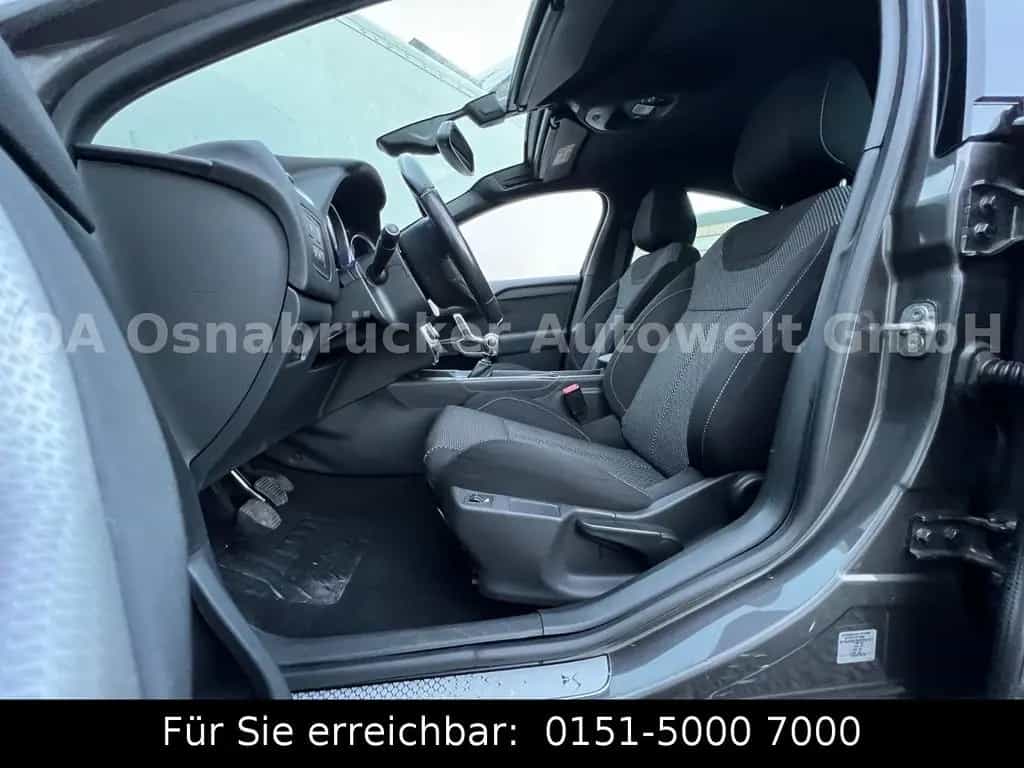 Citroën DS4 131PS Kamera SHZ Tempomat Navi KeyLess 11/2017-photo-7