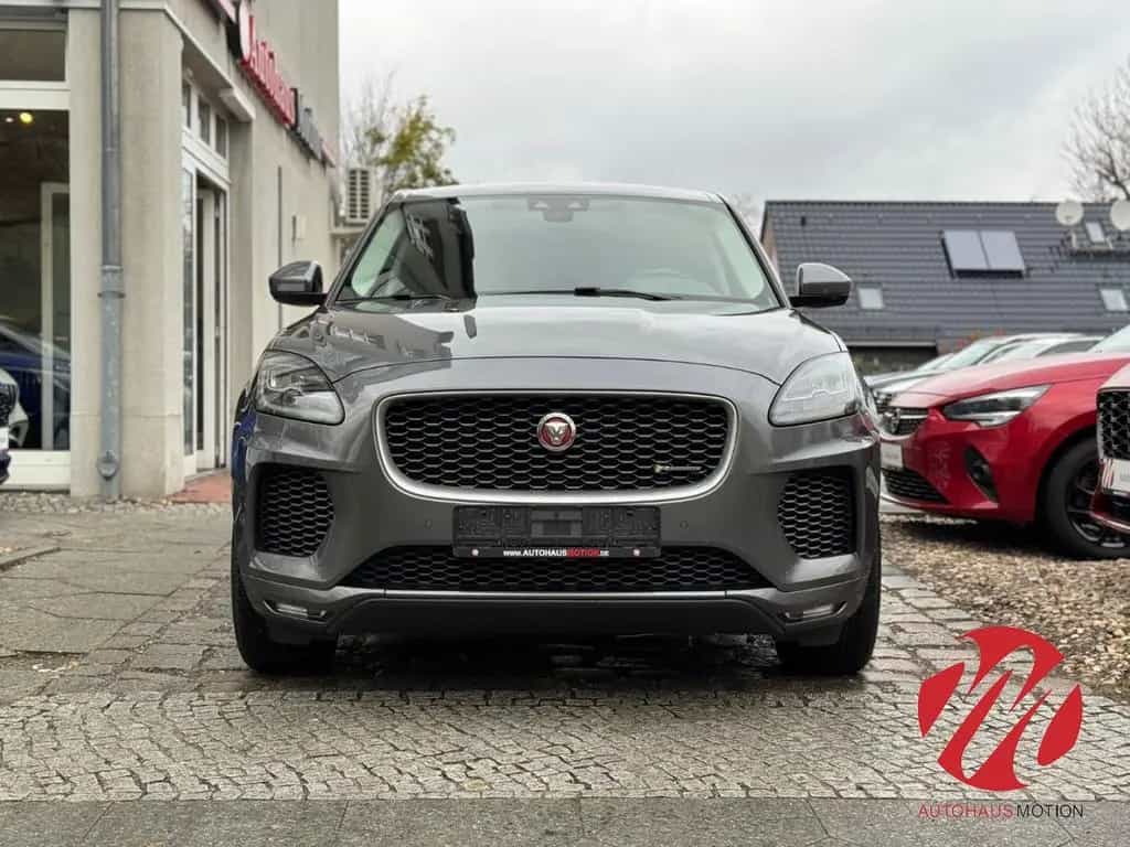 Jaguar E-Pace R-Dynamic S AWD Pano navi Kamera LED 08/2019-photo-2