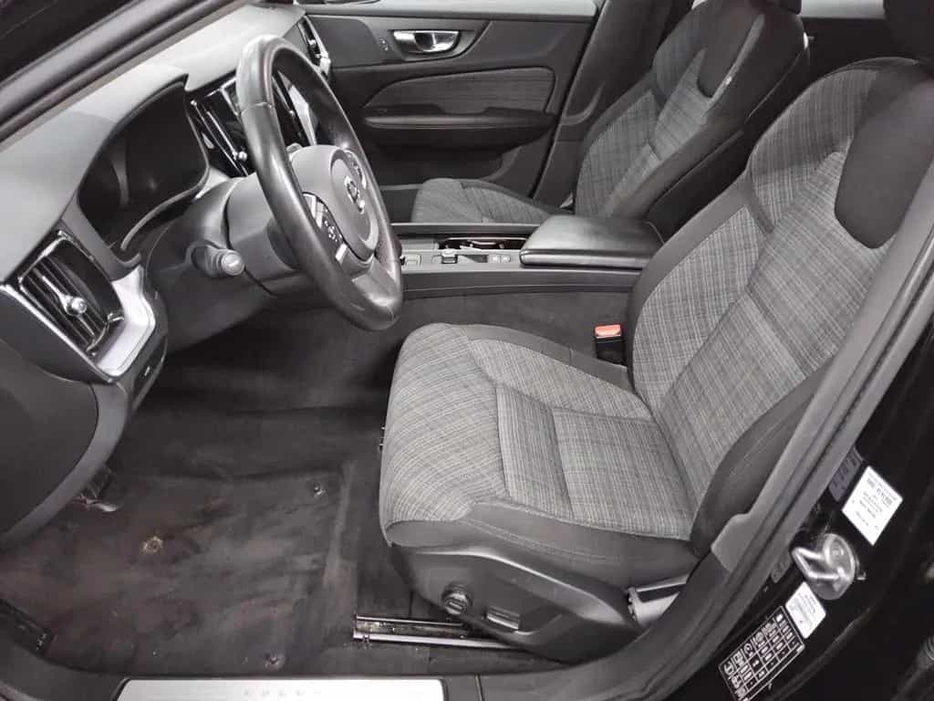 Volvo V60 B3 Essential Navi LED RFK 4xShz PDC 09/2022-photo-8