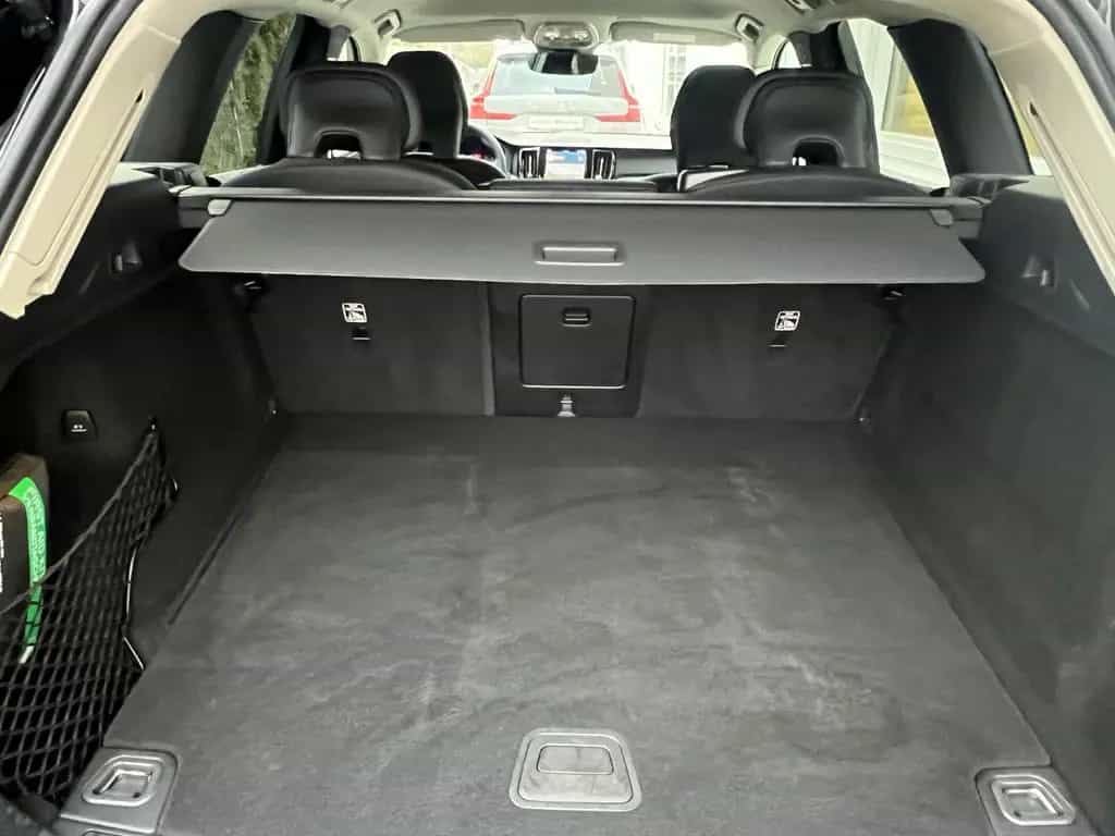 Volvo XC60 B4 Diesel Automatik Core GARANTIE 10/2023-photo-13