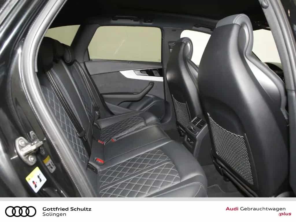 Audi A4 Avant 35 TDI 2x S-Line Competition Matrix Pan 11/2022-photo-10