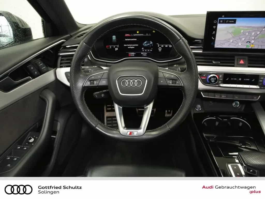 Audi A4 Avant 35 TDI 2x S-Line Competition Matrix Pan 11/2022-photo-13
