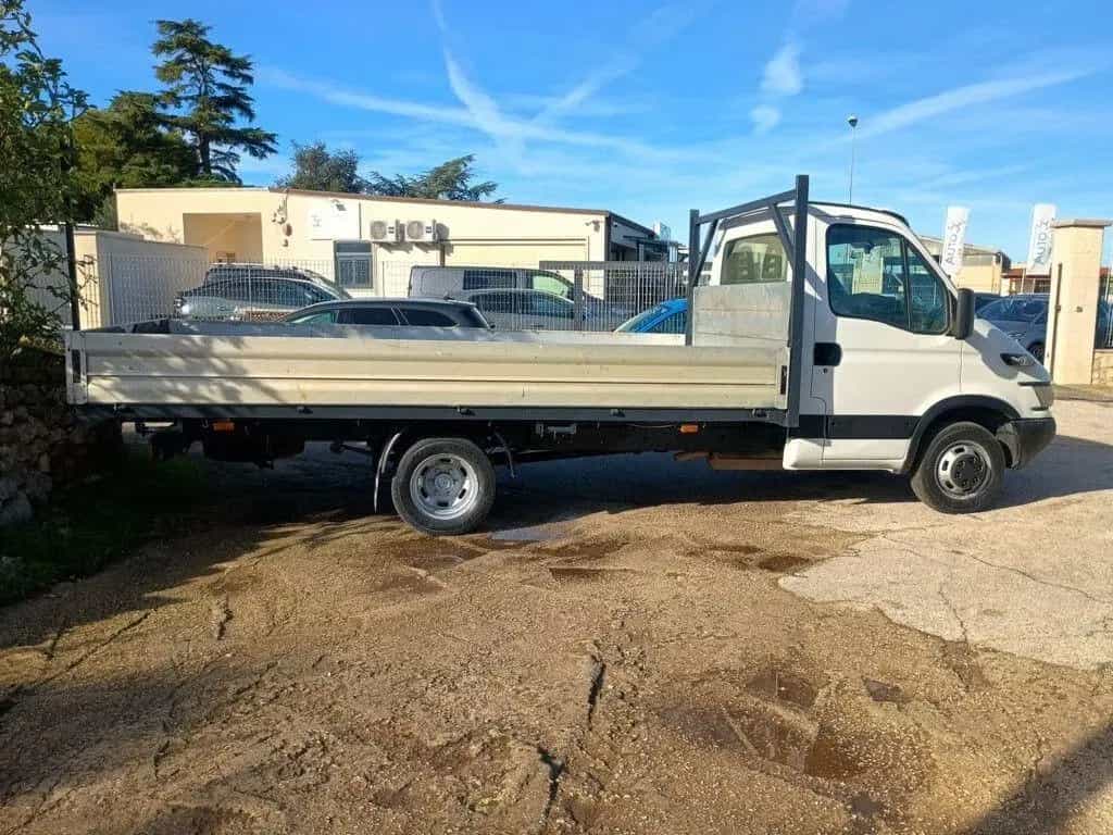 Iveco Daily 35C15 3.0 Hpi 6 marce Cassone Fisso 09/2006-photo-9