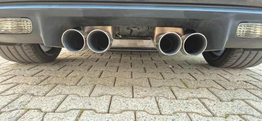 Corvette C6 6.0 V8 Targa Autom. Unverbastelt 05/2006-photo-14