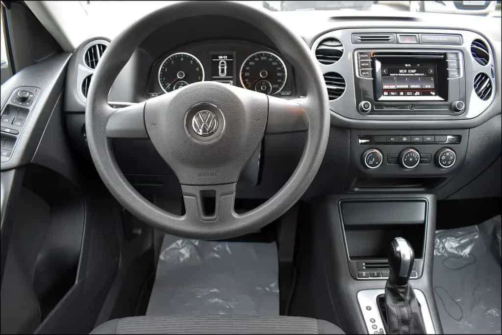Volkswagen Tiguan Trend & Fun BMT TÜV 07/27 Garantie 01/2016-photo-13