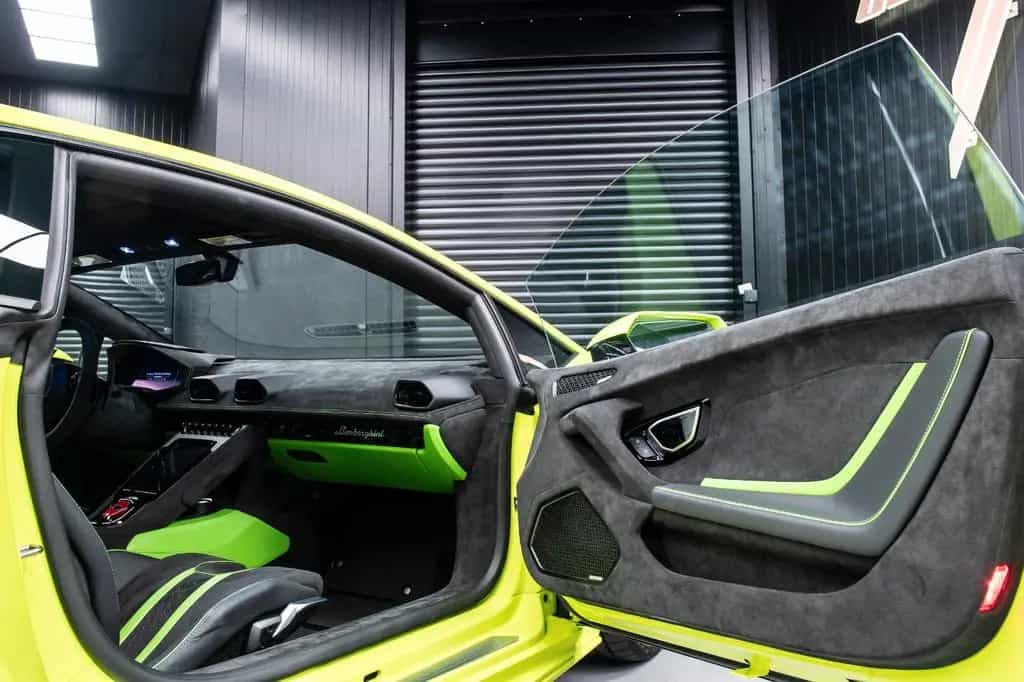 Lamborghini Huracán Tecnica V10 639PS Carbon 3.100km 06/2023-photo-14