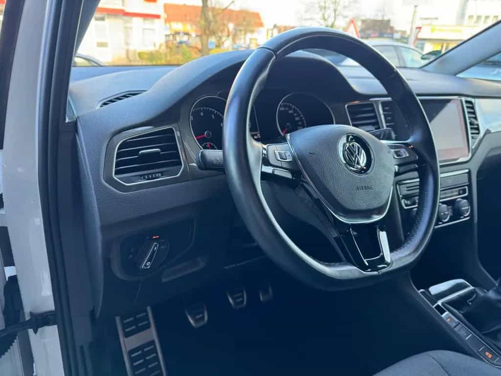 Volkswagen Golf Sportsvan 1.5 TSI Join*LED/AHK/Standheizung 05/2019-photo-16