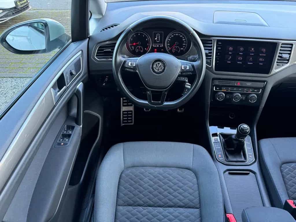 Volkswagen Golf Sportsvan 1.5 TSI Join*LED/AHK/Standheizung 05/2019-photo-17