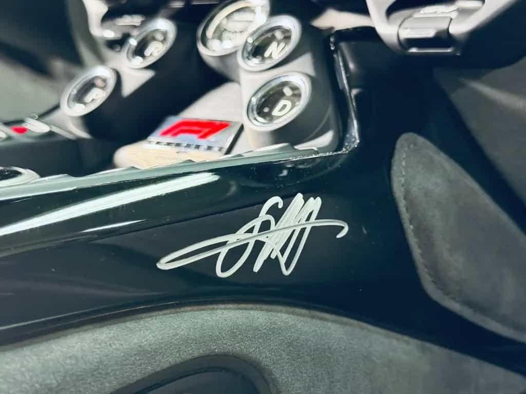 Aston Martin V8 Vantage F1 Satin Racing Green SIGNED 07/2022-photo-11