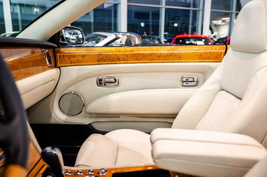 Bentley Azure Cabriolet*3. Hand*Wenig KM*Unfallfrei* 10/2007-photo-11