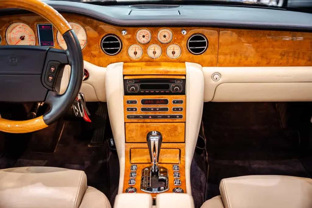 Bentley Azure Cabriolet*3. Hand*Wenig KM*Unfallfrei* 10/2007-photo-19