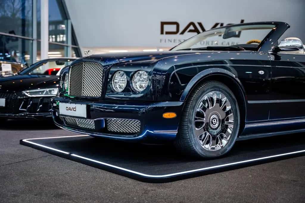 Bentley Azure Cabriolet*3. Hand*Wenig KM*Unfallfrei* 10/2007-photo-2