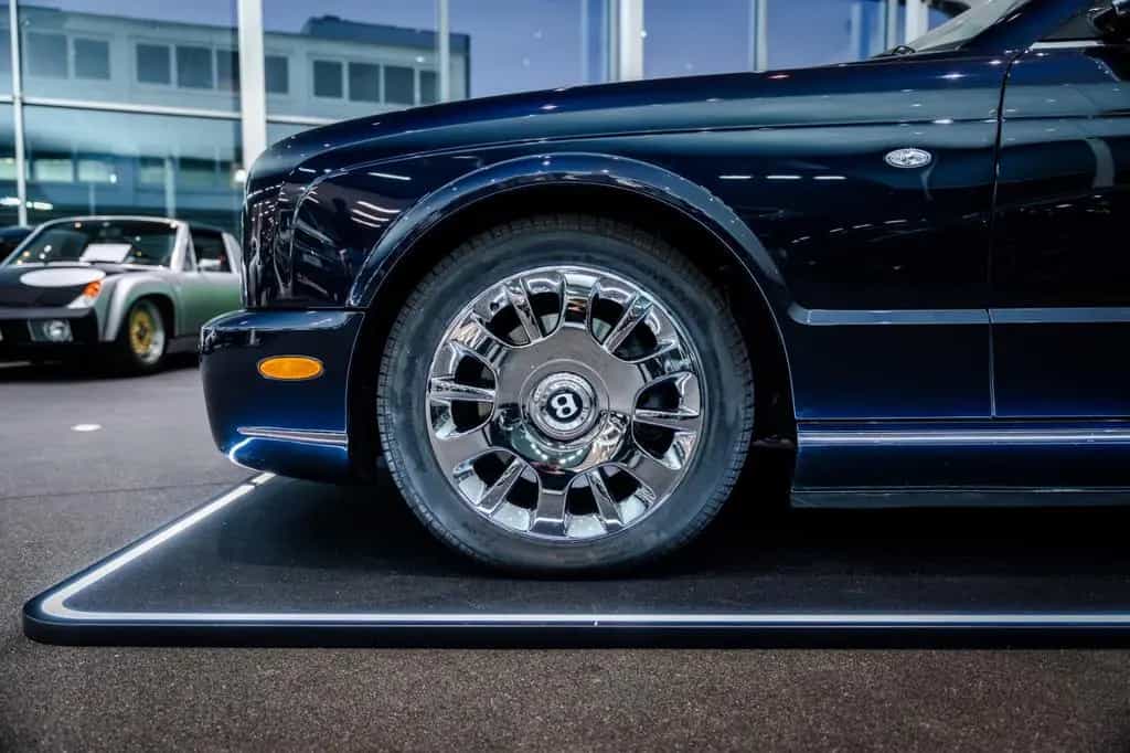 Bentley Azure Cabriolet*3. Hand*Wenig KM*Unfallfrei* 10/2007-photo-4