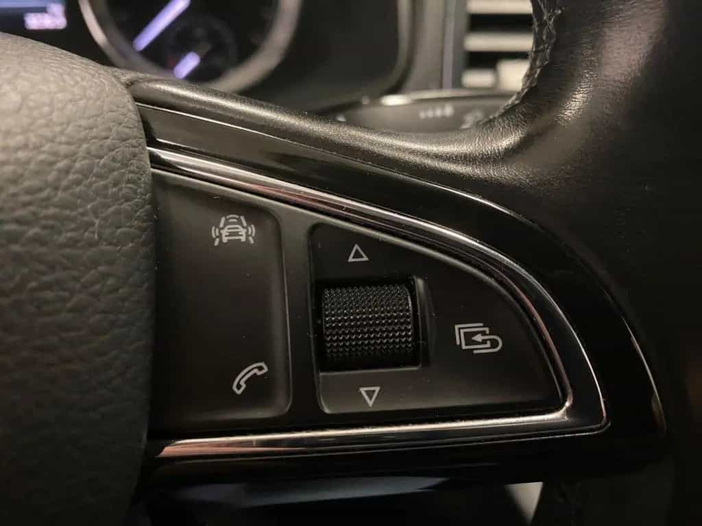 Skoda Karoq 1.5 TSI Style+AHK schwenk+LED+NAVIGATION+ 04/2018-photo-17