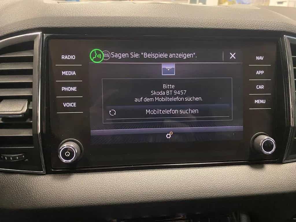 Skoda Karoq 1.5 TSI Style+AHK schwenk+LED+NAVIGATION+ 04/2018-photo-21
