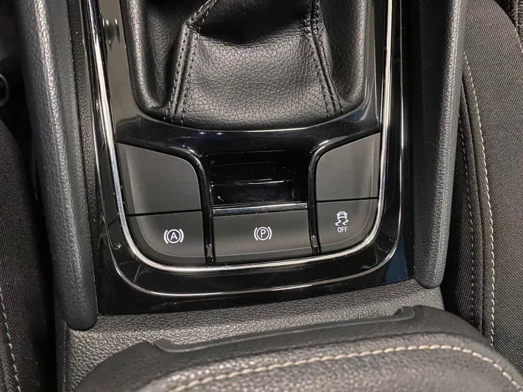 Skoda Karoq 1.5 TSI Style+AHK schwenk+LED+NAVIGATION+ 04/2018-photo-27