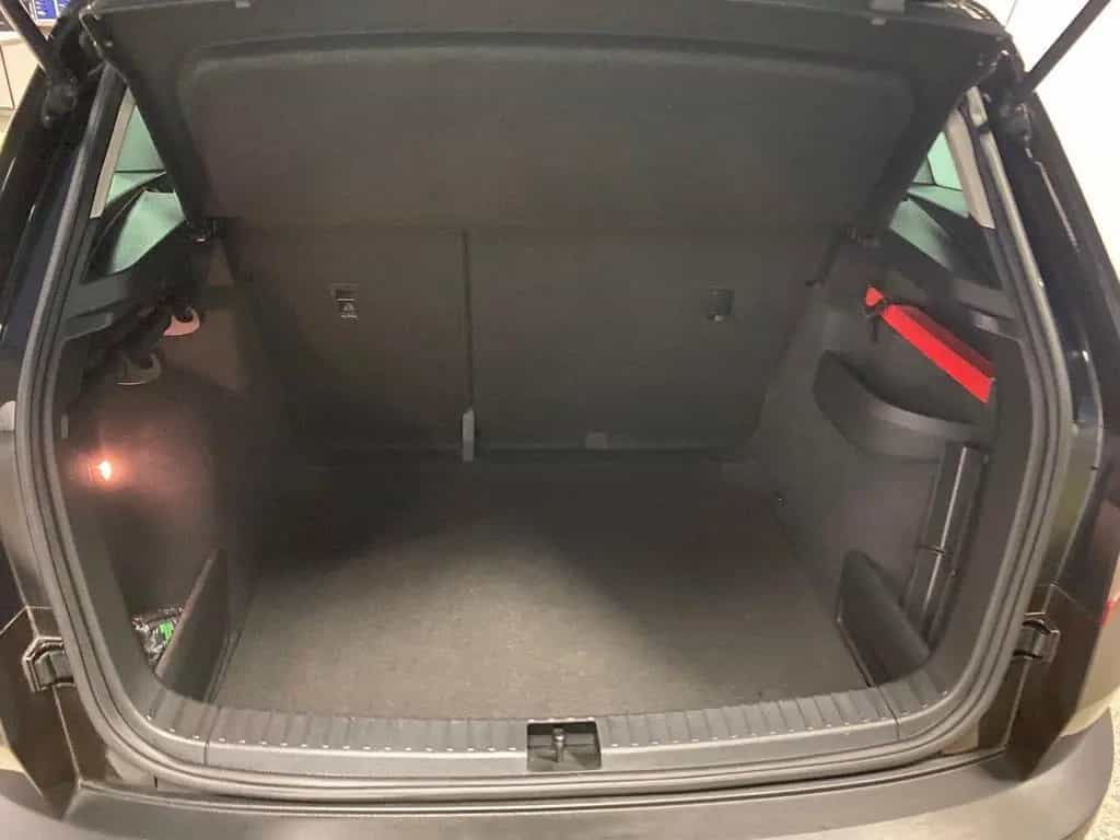 Skoda Karoq 1.5 TSI Style+AHK schwenk+LED+NAVIGATION+ 04/2018-photo-31