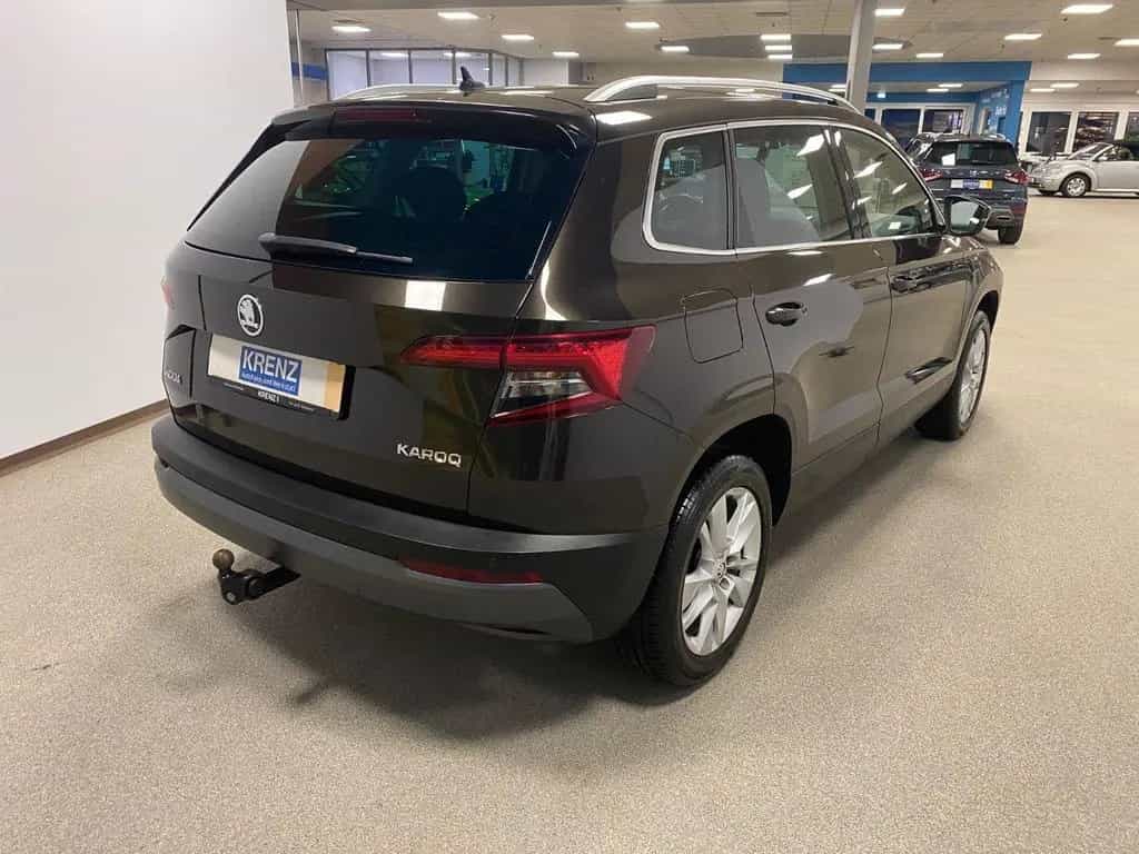 Skoda Karoq 1.5 TSI Style+AHK schwenk+LED+NAVIGATION+ 04/2018-photo-4
