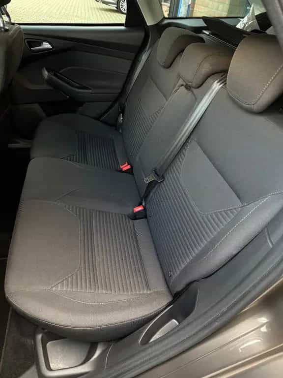 Ford Focus Turnier 1.5 Titanium/Navi/Sitzhz./AHK/TÜV 03/2018-photo-10