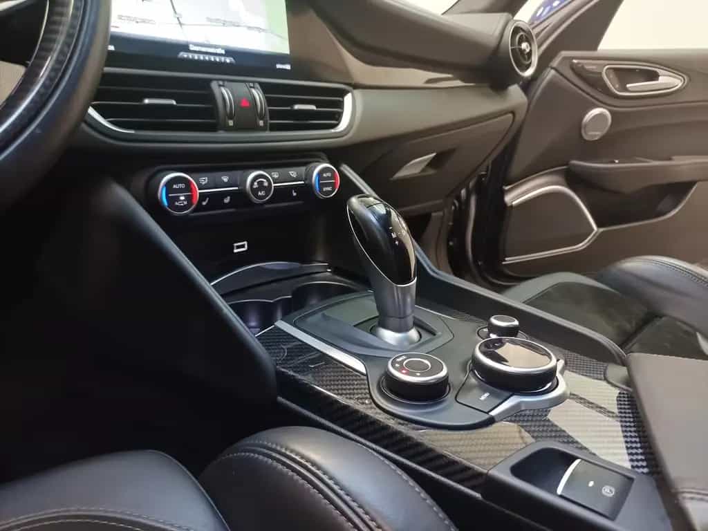 Alfa Romeo Giulia 2.9 V6 Bi-Turbo Quadrifoglio|Navi|H&K| 01/2019-photo-13