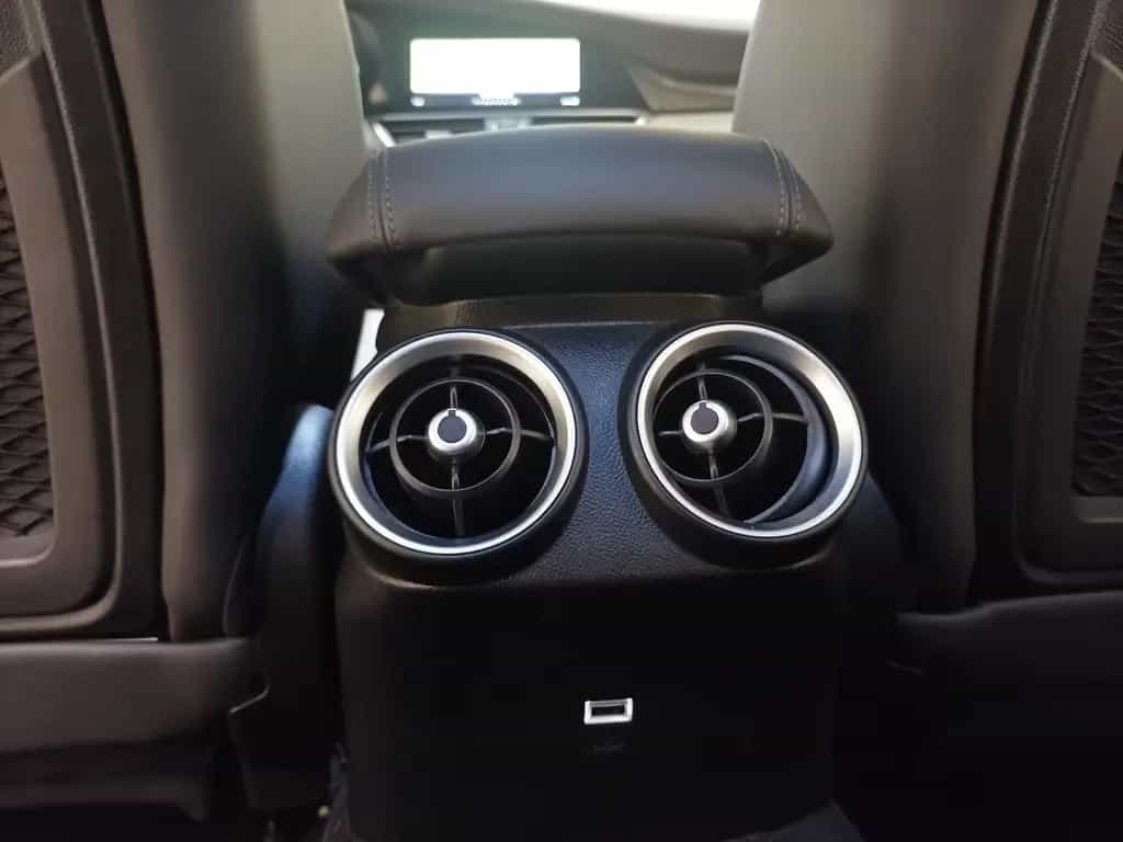 Alfa Romeo Giulia 2.9 V6 Bi-Turbo Quadrifoglio|Navi|H&K| 01/2019-photo-17