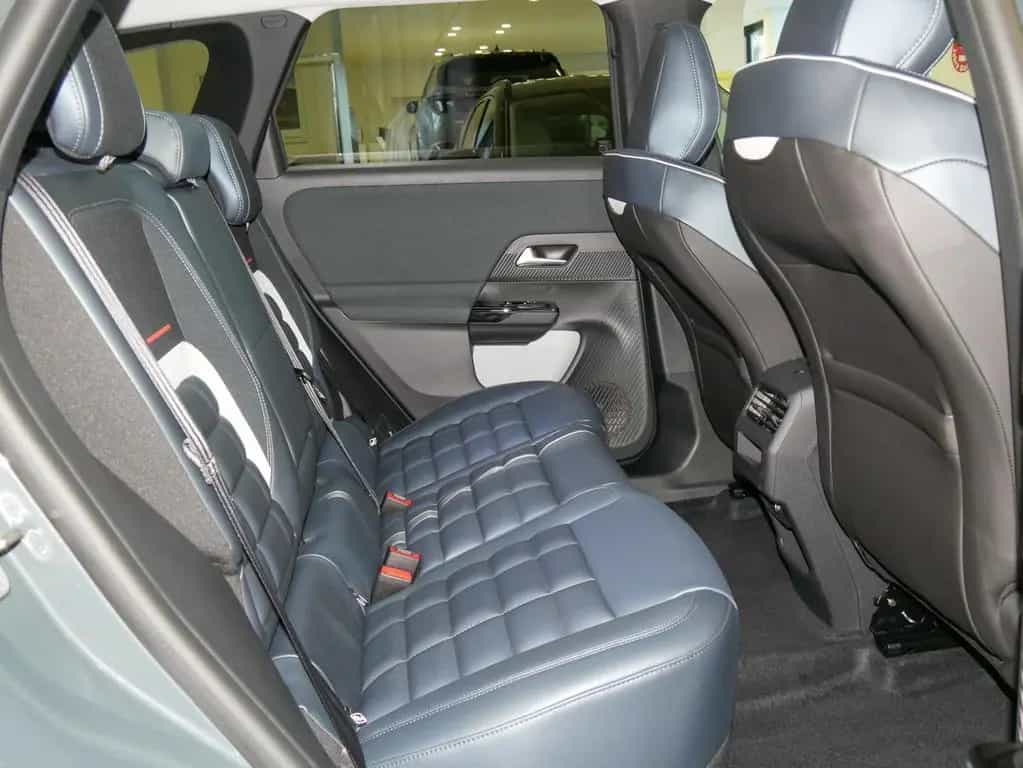 Citroën C5 Aircross 145 Hybrid MAX Panorama 360°Kamera 03/2026-photo-6