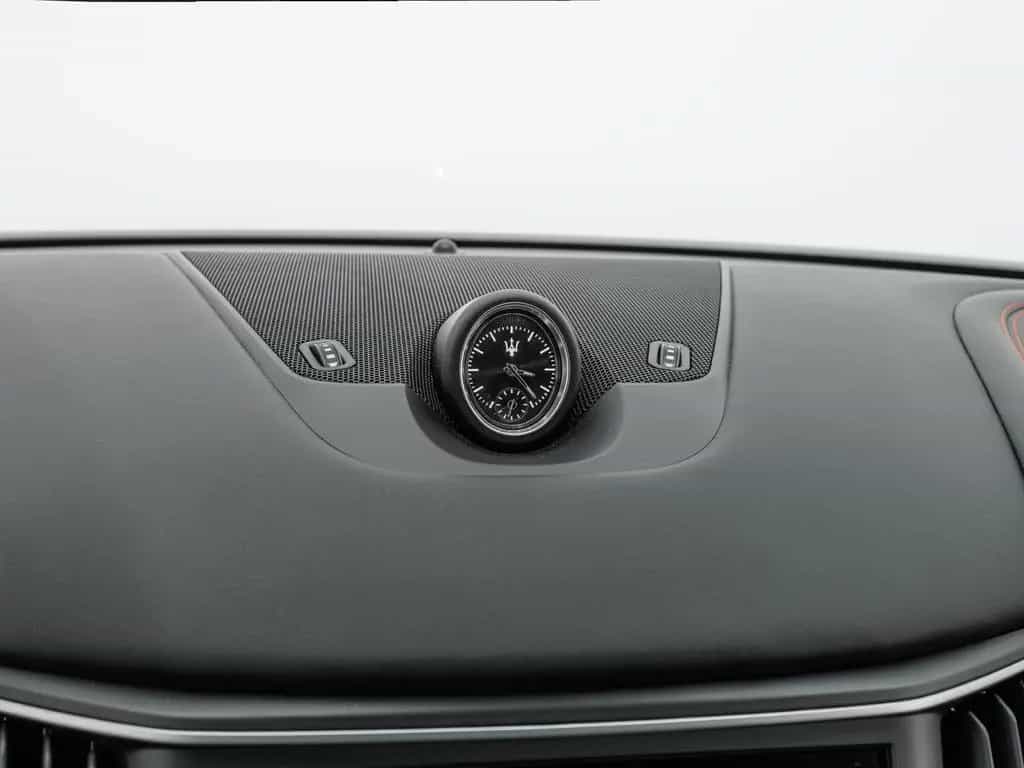 Maserati Levante Modena S Ultima PANO + 1. HAND 01/2024-photo-15