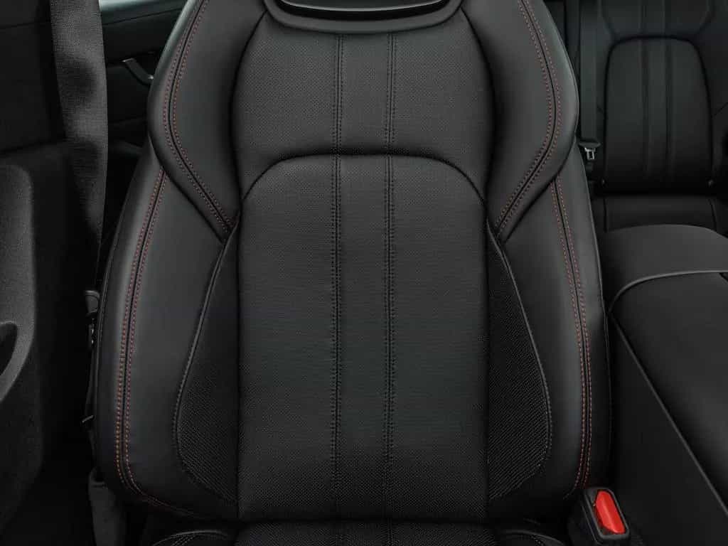 Maserati Levante Modena S Ultima PANO + 1. HAND 01/2024-photo-19