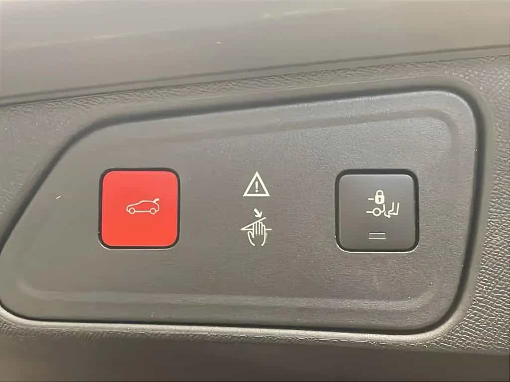 Peugeot 3008 Allure /LED/360°/Sitz Heizung/Elektr. Heck 09/2019-photo-20