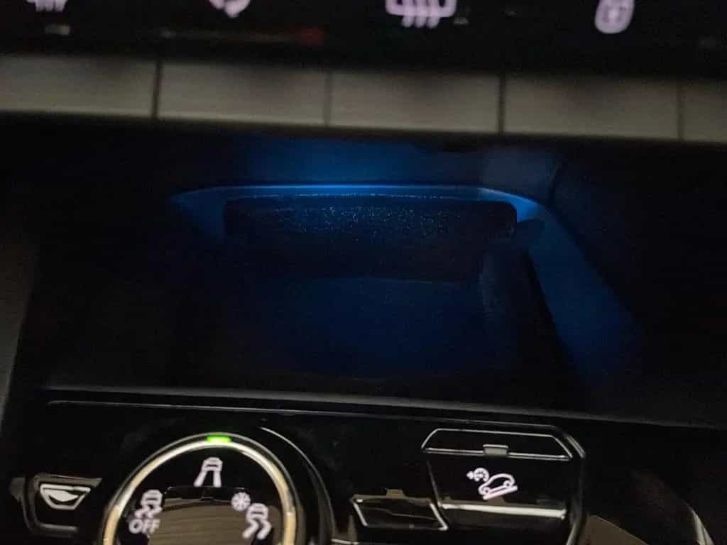 Peugeot 3008 Allure /LED/360°/Sitz Heizung/Elektr. Heck 09/2019-photo-23