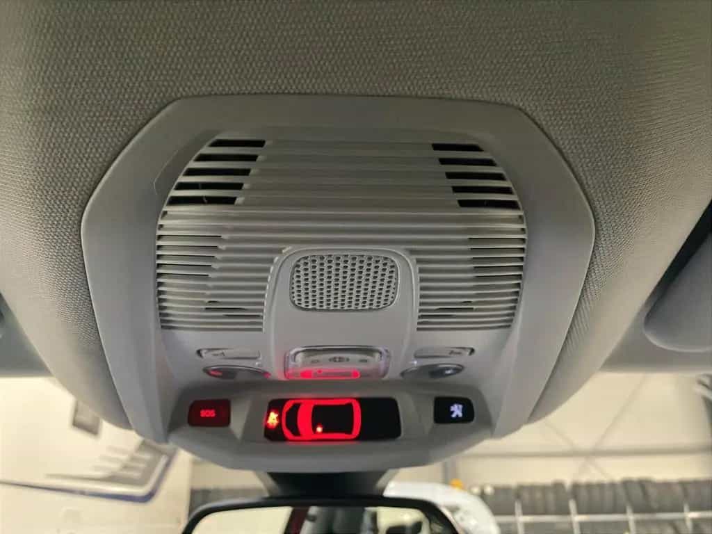 Peugeot 3008 Allure /LED/360°/Sitz Heizung/Elektr. Heck 09/2019-photo-25